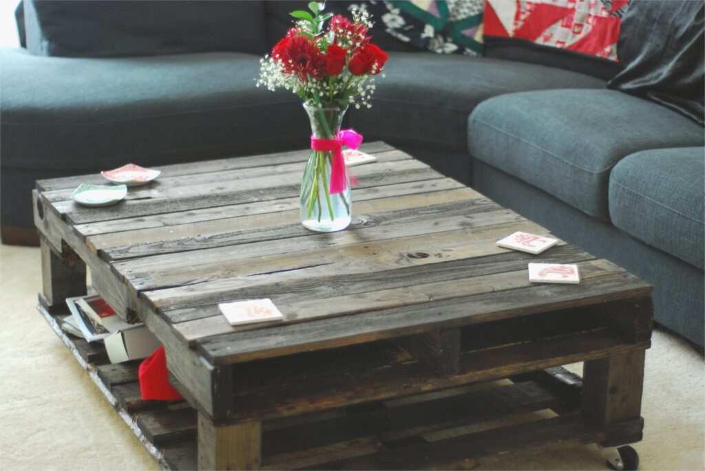 Table basse en bois pour un intéreiur type salon , salle de vie 
